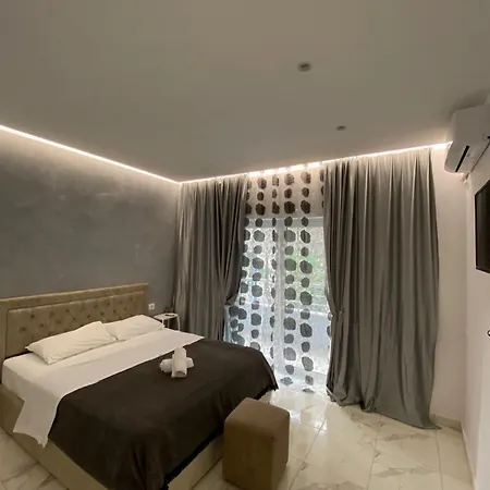 Beni 's Apartamento Sarandë